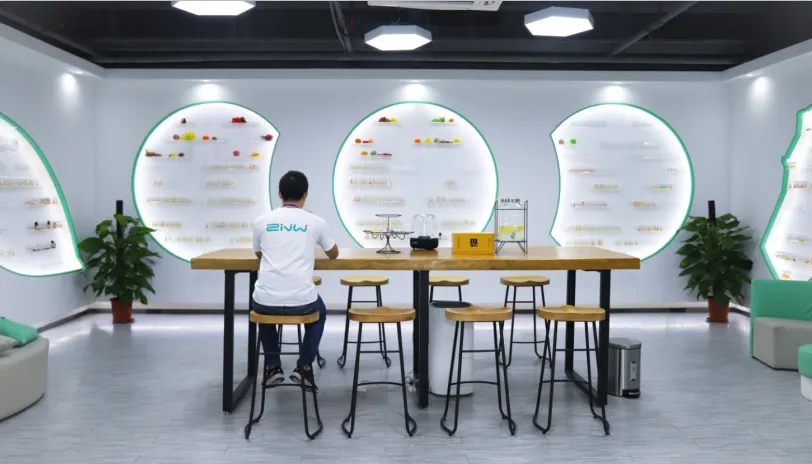 公司通过选用纯天然医药级原料，严格实施高洁净生产环境及高品质检验标准来研发制造优质产品，已与众多国内电子烟品牌商达成战略合作。