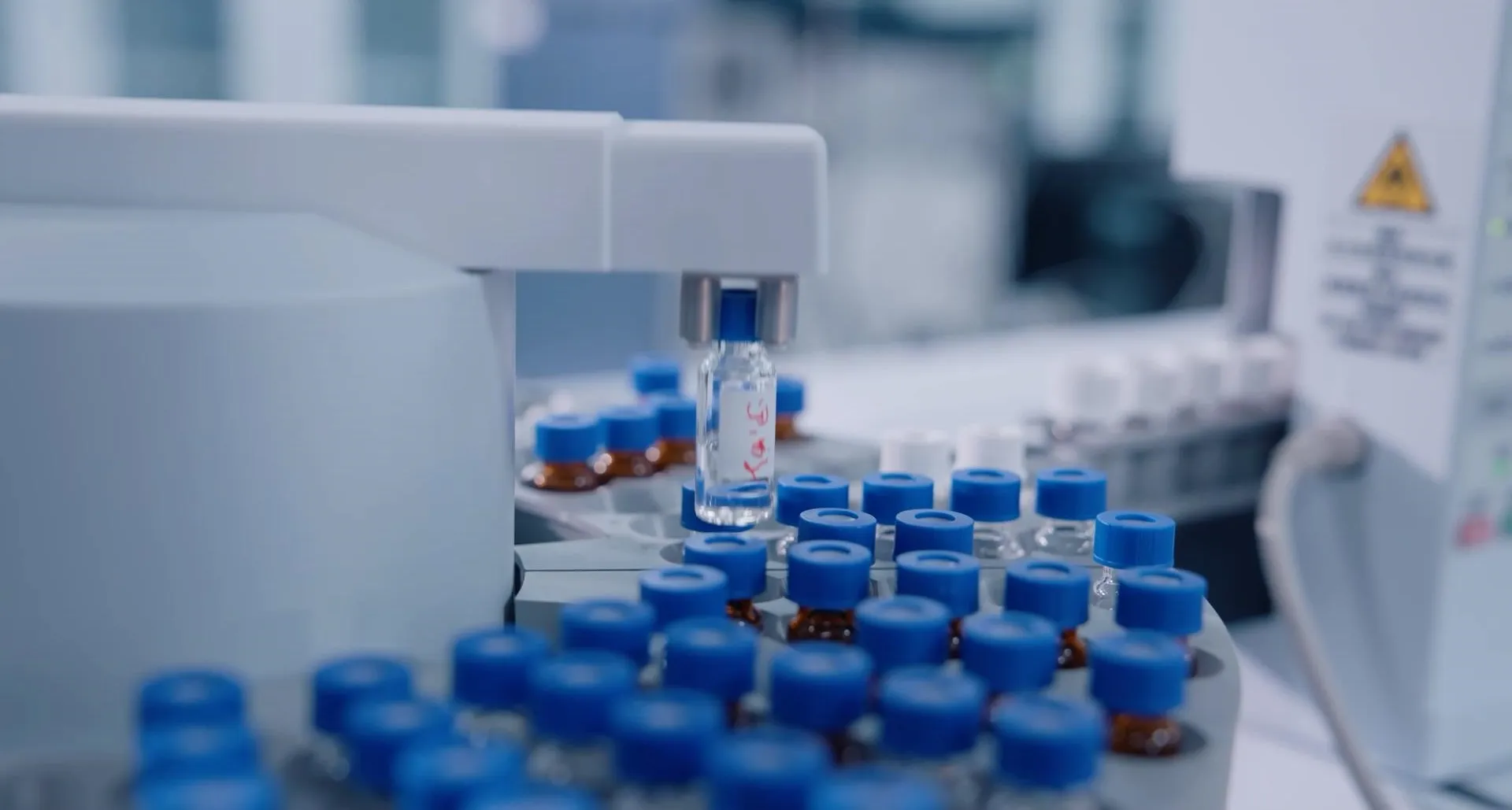 真味生物经过近两年来持续不断的研发和长期攻关，发现上一代尼古丁盐已经解决了稳定性和抽吸基本愉悦度的问题