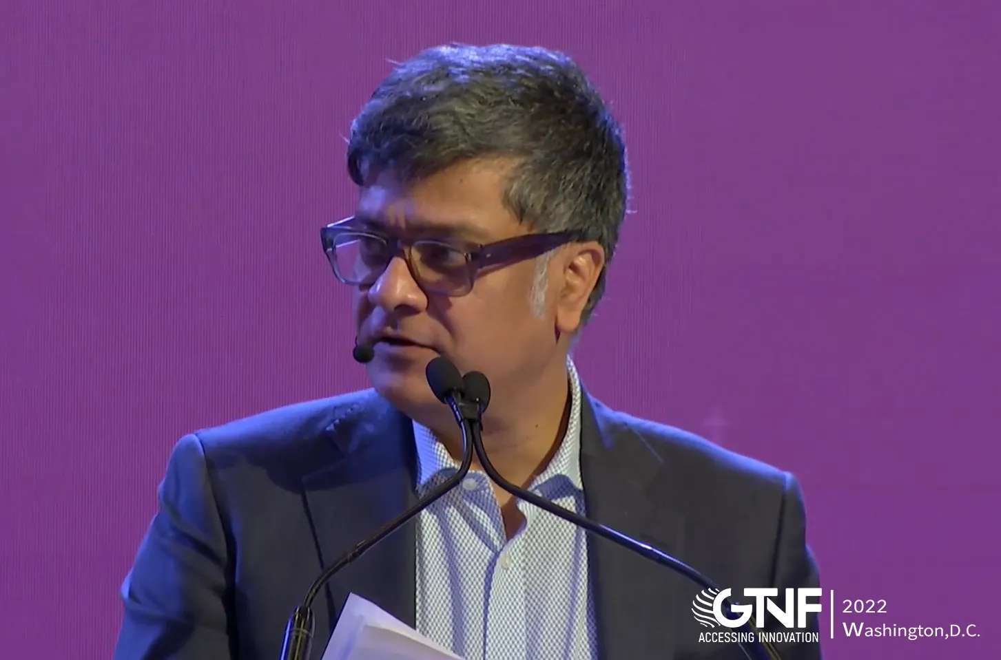 菲莫国际美洲地区总裁Deepak Mishra表示：“我们已投入90亿美元在新型烟草产品的研发上”