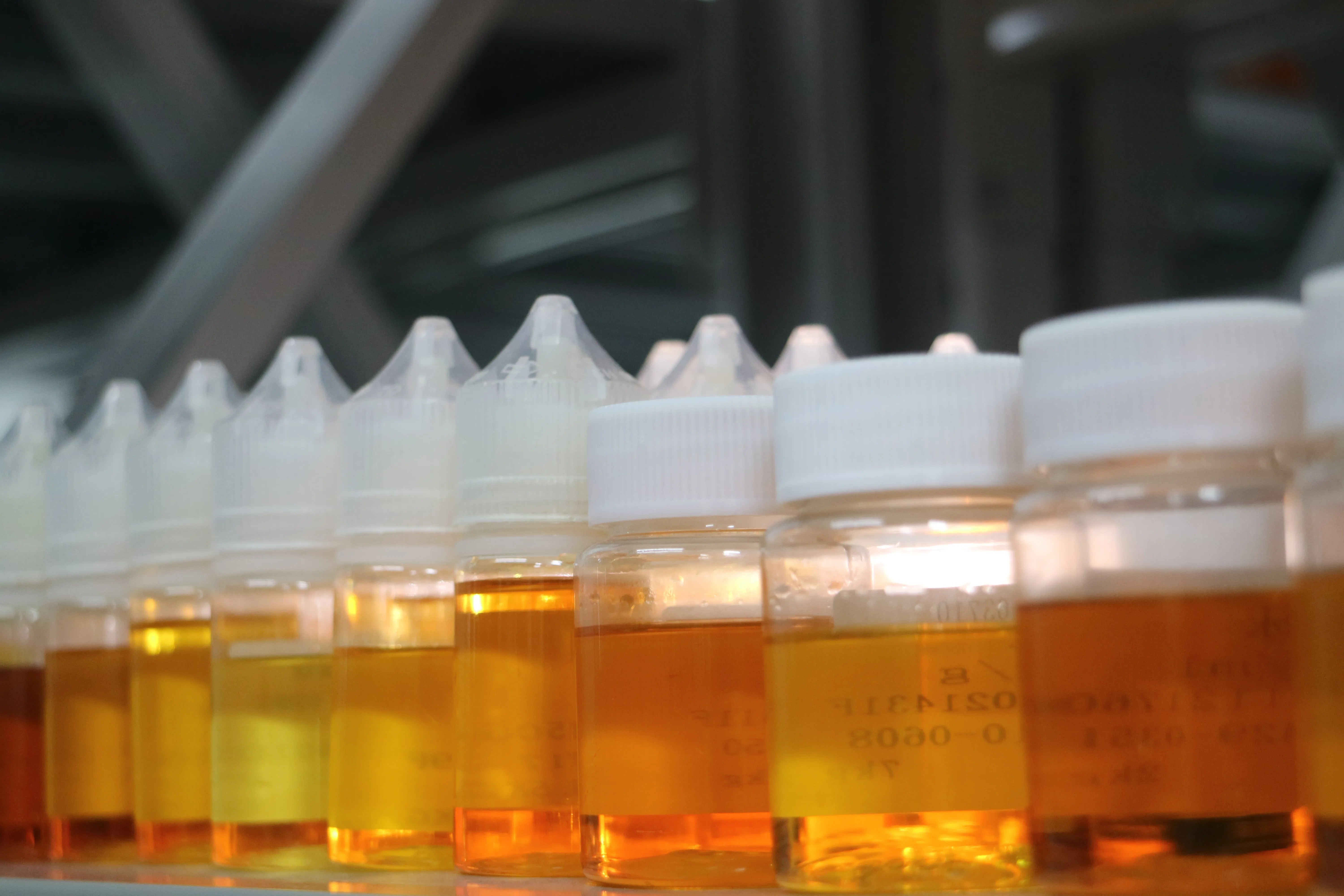 电子烟烟油变色的原因有哪些? - 真味生物