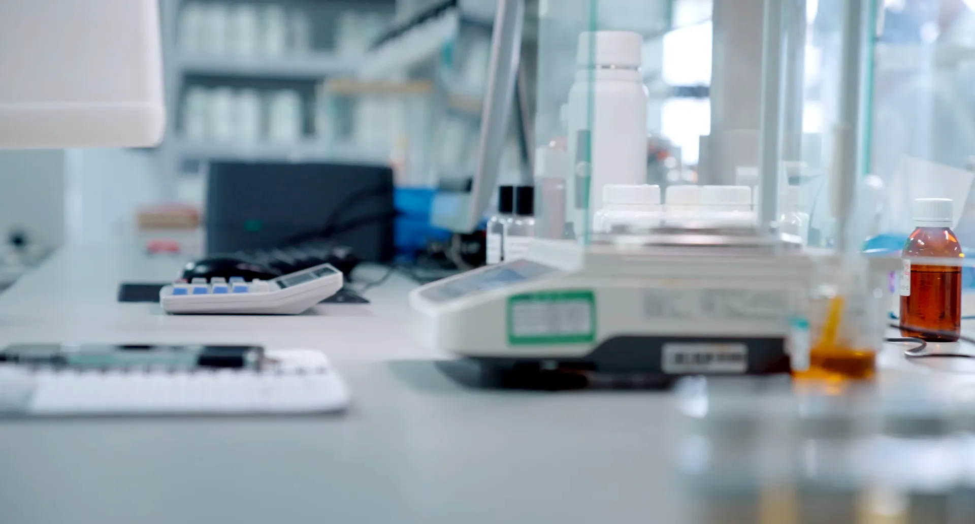 真味生物 - 烟油产品研发工作台