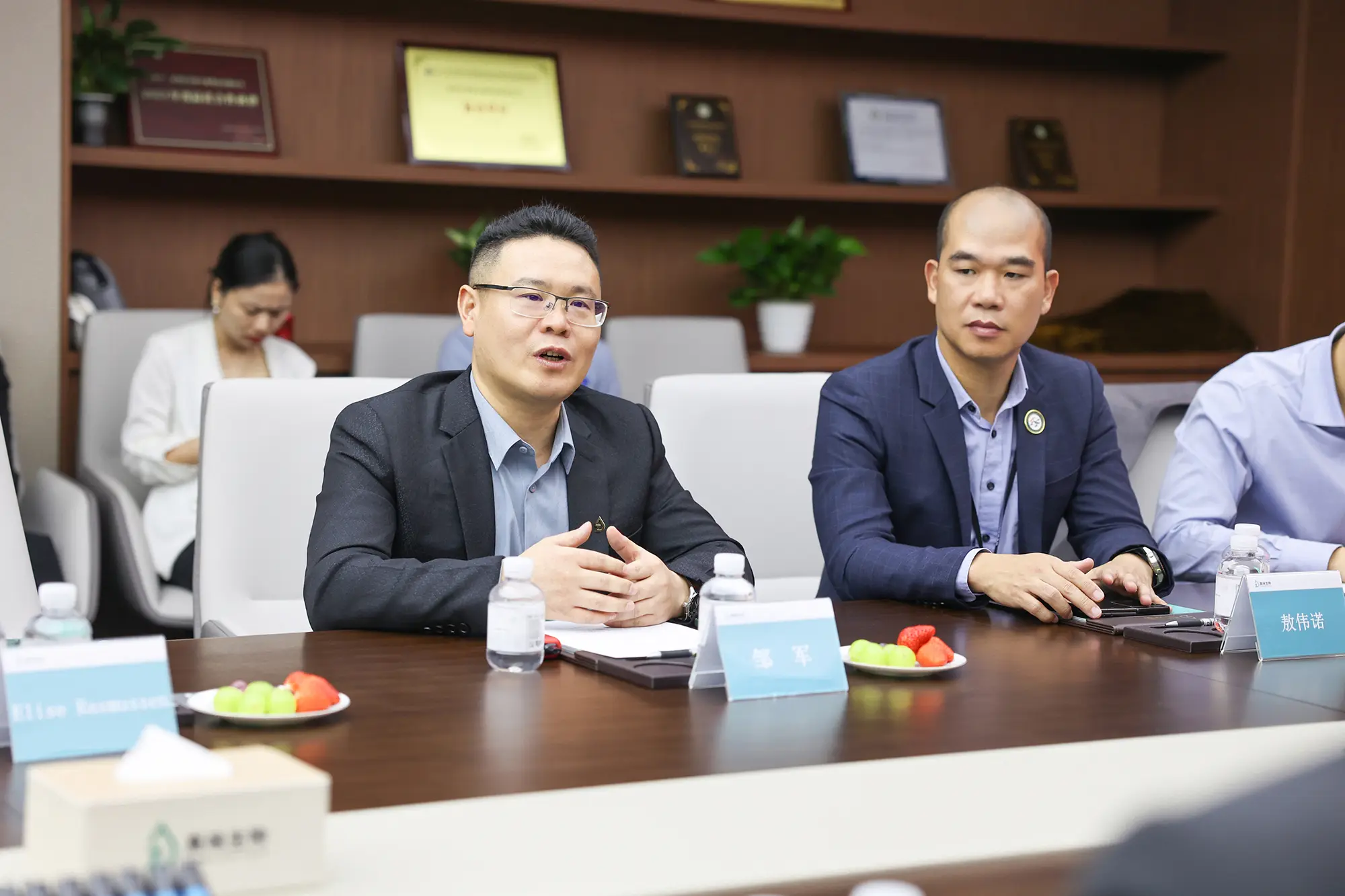 真味生物-电子烟专委会首届“国际关键买家交流会”圆满落幕，全球行业领导者共同莅临真味生物参观交流